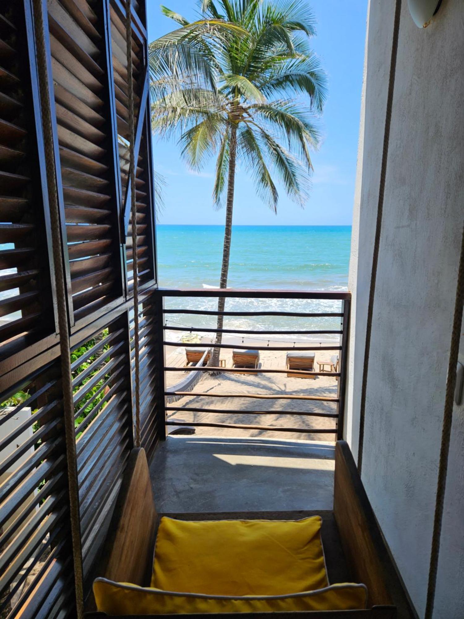 Makao Beach Hotel Palomino Exterior photo